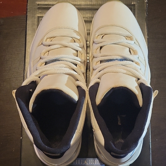Jordan 11 Retro Legend Blue (2014) Mens 10 Womens 11.5 OG BOX EUC - Picture 6 of 11